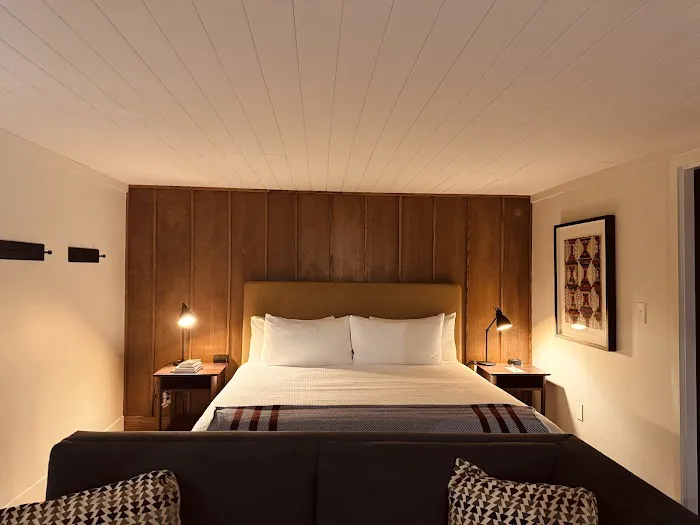 Historic Rocky Waters Inn, A Small Luxury Hotel 4