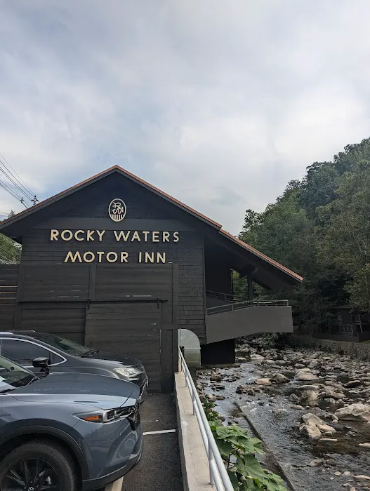 Historic Rocky Waters Inn, A Small Luxury Hotel 4