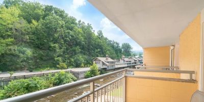 Gatlinburg River Inn