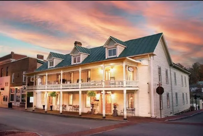 Historic Eureka Inn & Event Center 4