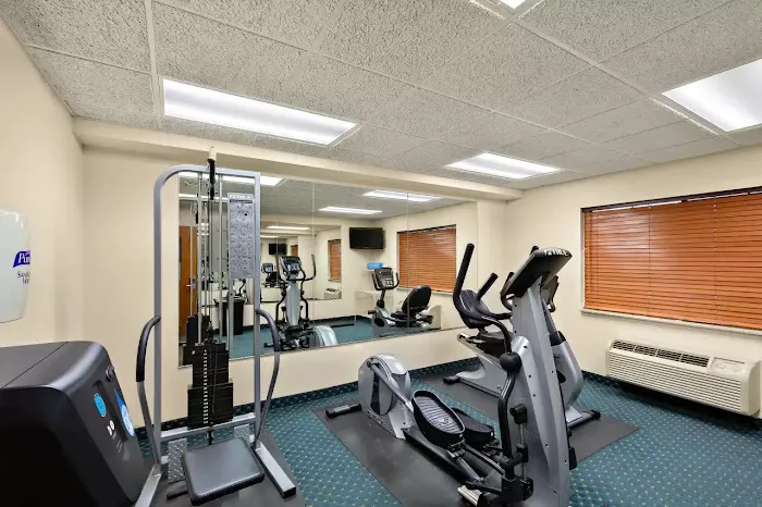 Country Inn & Suites by Radisson, Jonesborough-Johnson City West, TN 4