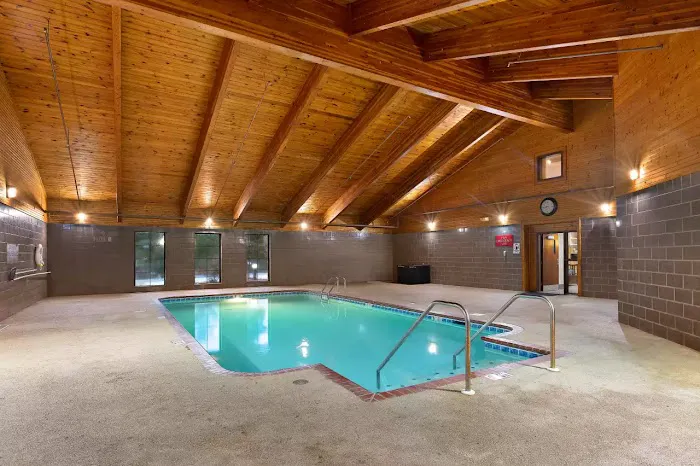 Country Inn & Suites by Radisson, Jonesborough-Johnson City West, TN 4