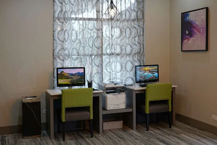Best Western Plus Morristown Conference Center Hotel 4