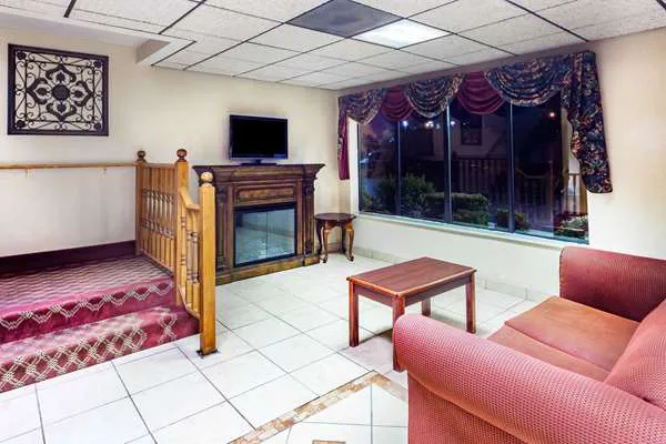 Super 8 by Wyndham Morristown/South 4