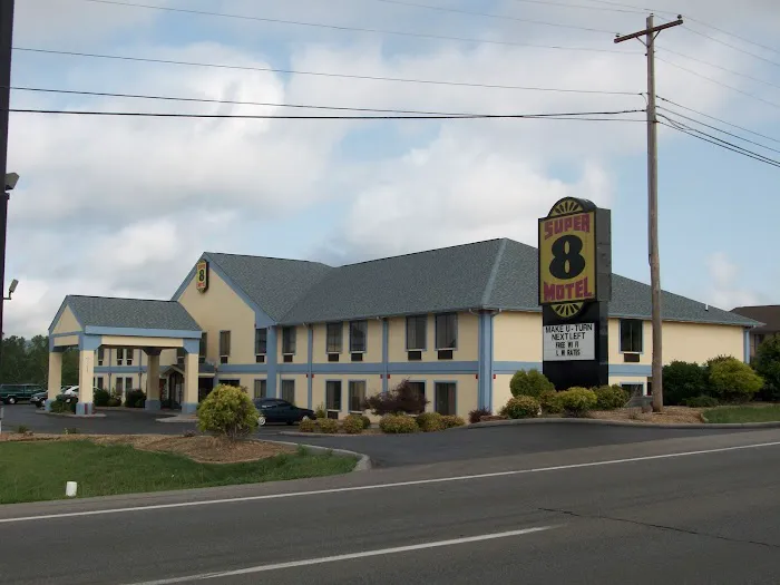 Super 8 by Wyndham Morristown/South 4