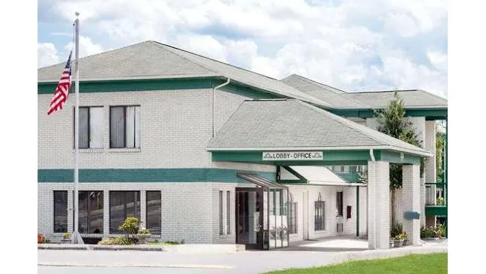 Days Inn by Wyndham Morristown 4