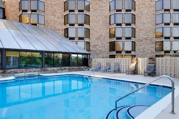DoubleTree by Hilton Hotel Johnson City 4