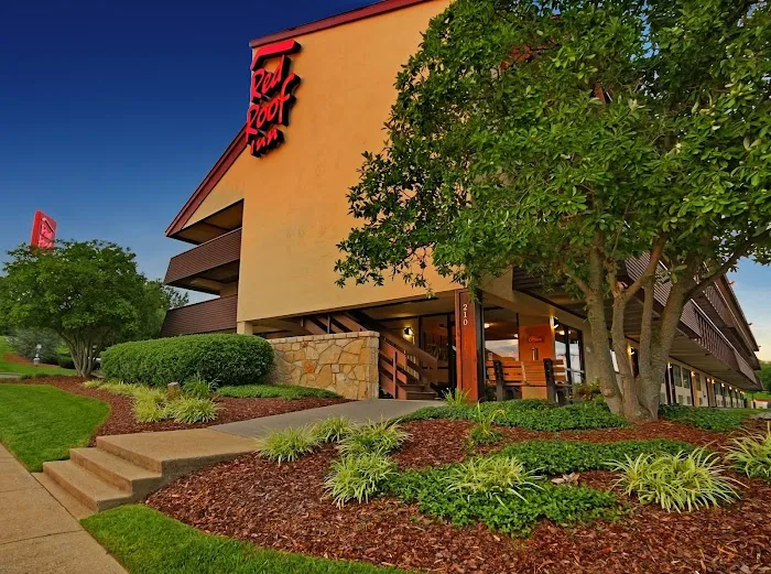 Red Roof Inn Johnson City 4