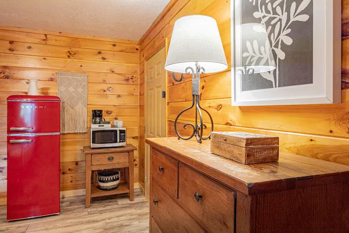 Mount Mitchell Eco Retreat 4