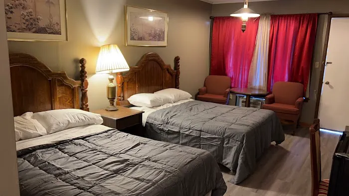 Lemon Tree Inn 4
