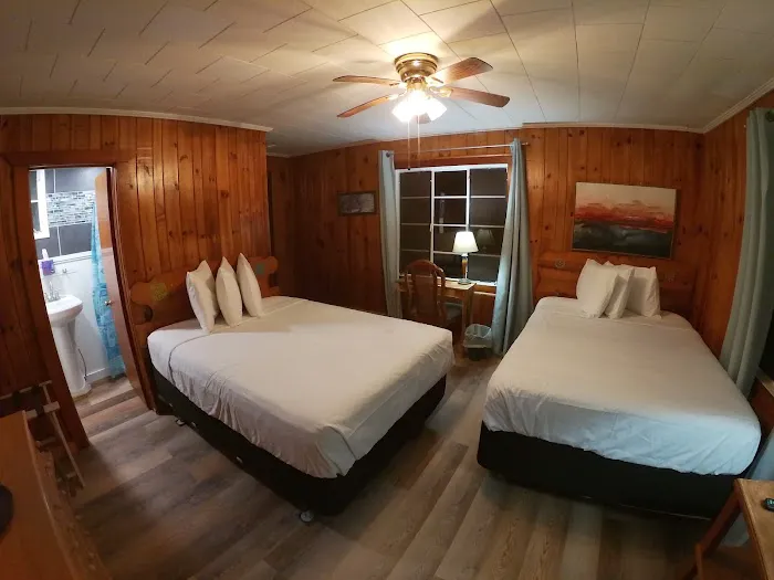 Alpine Inn 4