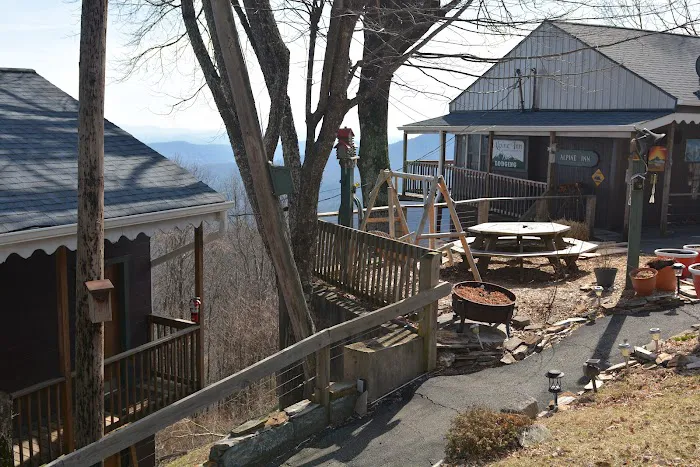 Alpine Inn 4