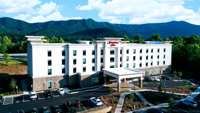 Hampton Inn Black Mountain 4