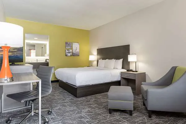 Quality Inn Asheville Downtown Tunnel Rd 4