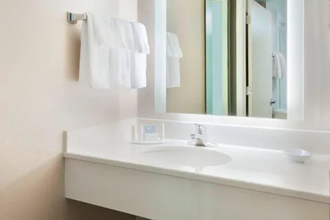 SpringHill Suites Asheville 4