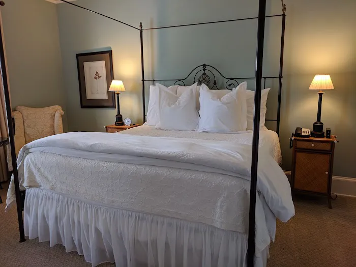James Madison Inn 4