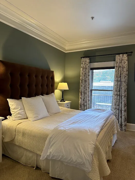 James Madison Inn 4