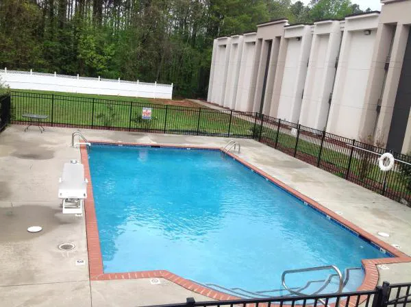 Comfort Inn 4