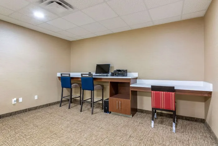 Comfort Inn 4