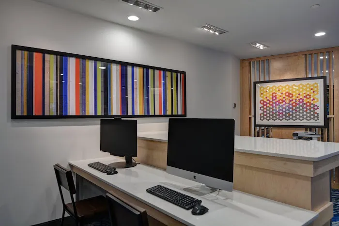 Holiday Inn Express & Suites Greenville - Taylors by IHG 4