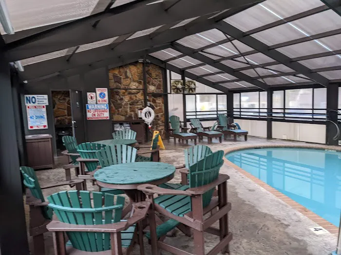 Baymont by Wyndham Gatlinburg On The River 4