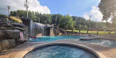 Brookside Lodge