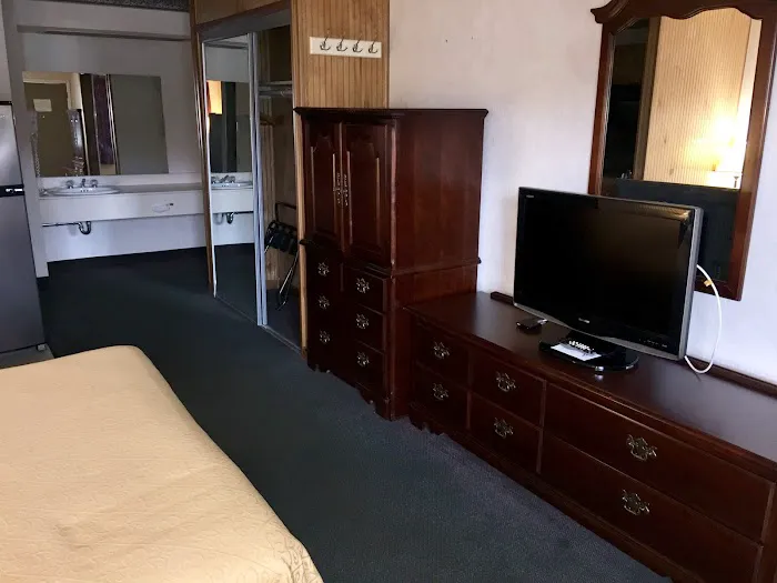 Big Bear Suites Extended Stay 5
