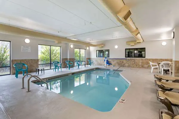 Comfort Suites Kodak Sevierville 5