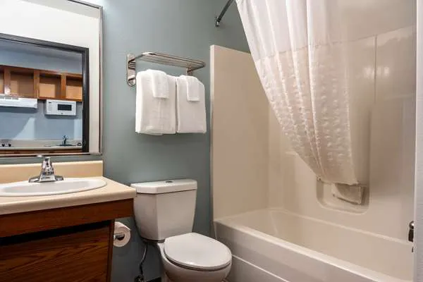 WoodSpring Suites Johnson City 4