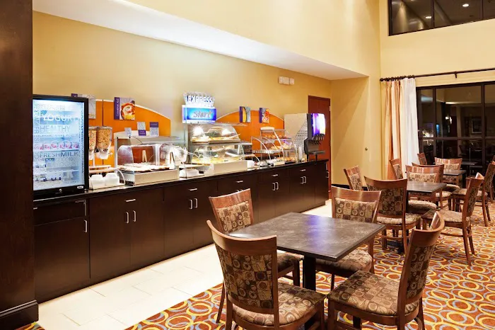 Holiday Inn Express Johnson City by IHG 4