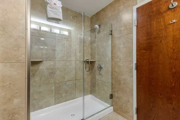 Comfort Suites Johnson City near University 4