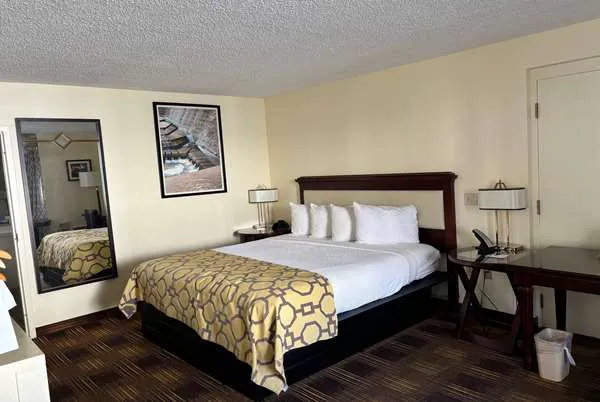 Baymont by Wyndham Johnson City 4