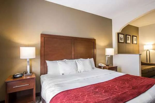 Quality Suites 4