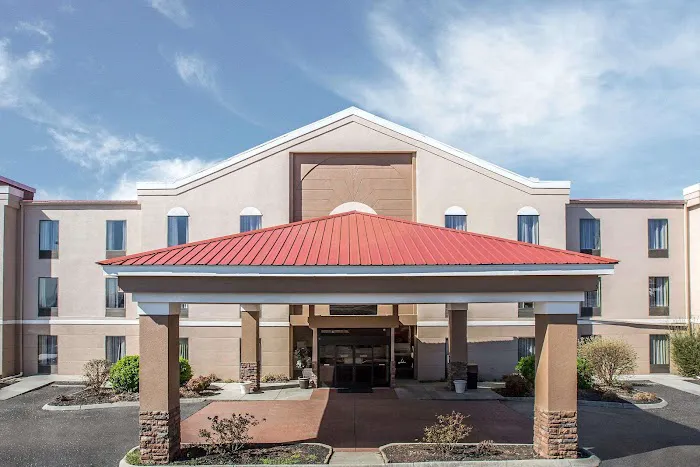 Quality Suites 4