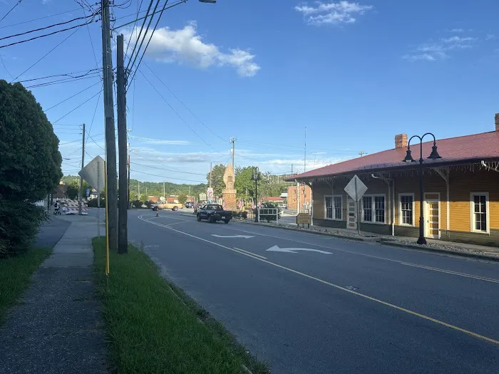 Mountain Appalachian Inn 4