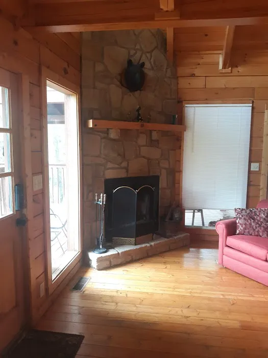Cuddle Bear Cabin 4