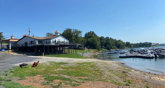 Smoky Mountain Lakeside Resort and Marina 4