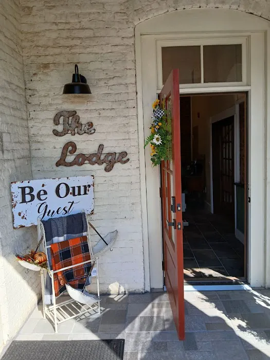 The Lodge at Old City Hall 4
