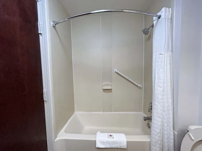 Comfort Suites Milledgeville 4