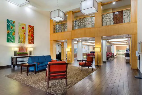 Comfort Suites Milledgeville 4