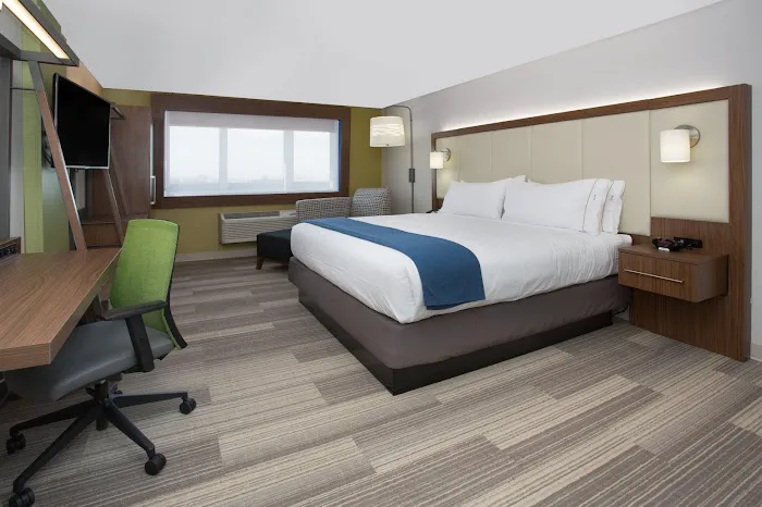 Holiday Inn Express & Suites Milledgeville by IHG 4