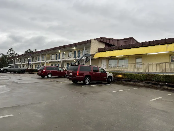 Days Inn by Wyndham Milledgeville 4