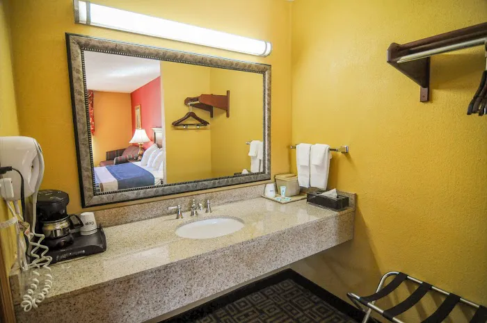 Heritage Inn Milledgeville GA 4