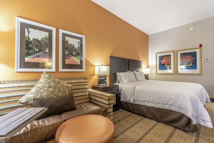 Hampton Inn Milledgeville 4