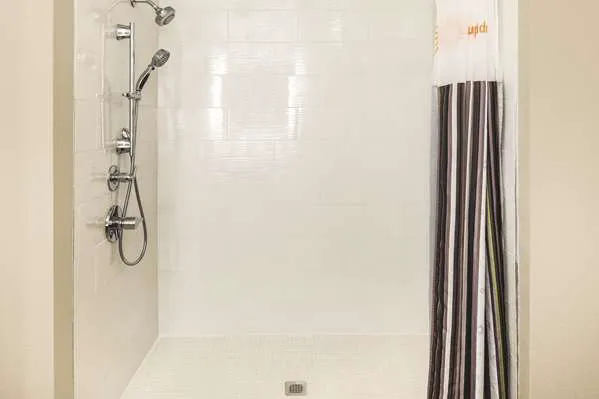 La Quinta Inn & Suites by Wyndham Milledgeville 4