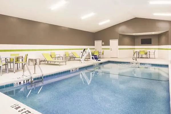 La Quinta Inn & Suites by Wyndham Milledgeville 4