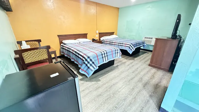 Economy Inn 4