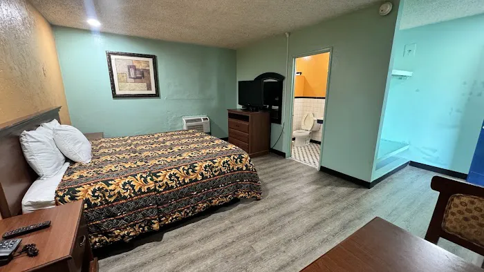 Economy Inn 4