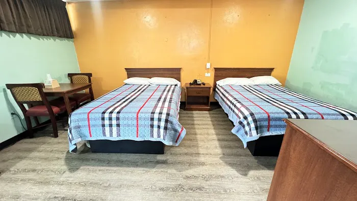 Economy Inn 4