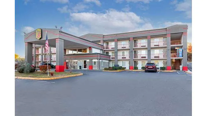 Super 8 by Wyndham Kingsport 4